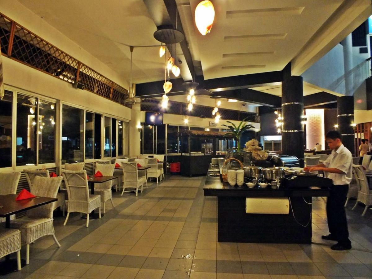 Glory Beach Resort Own Port Dickson Buitenkant foto